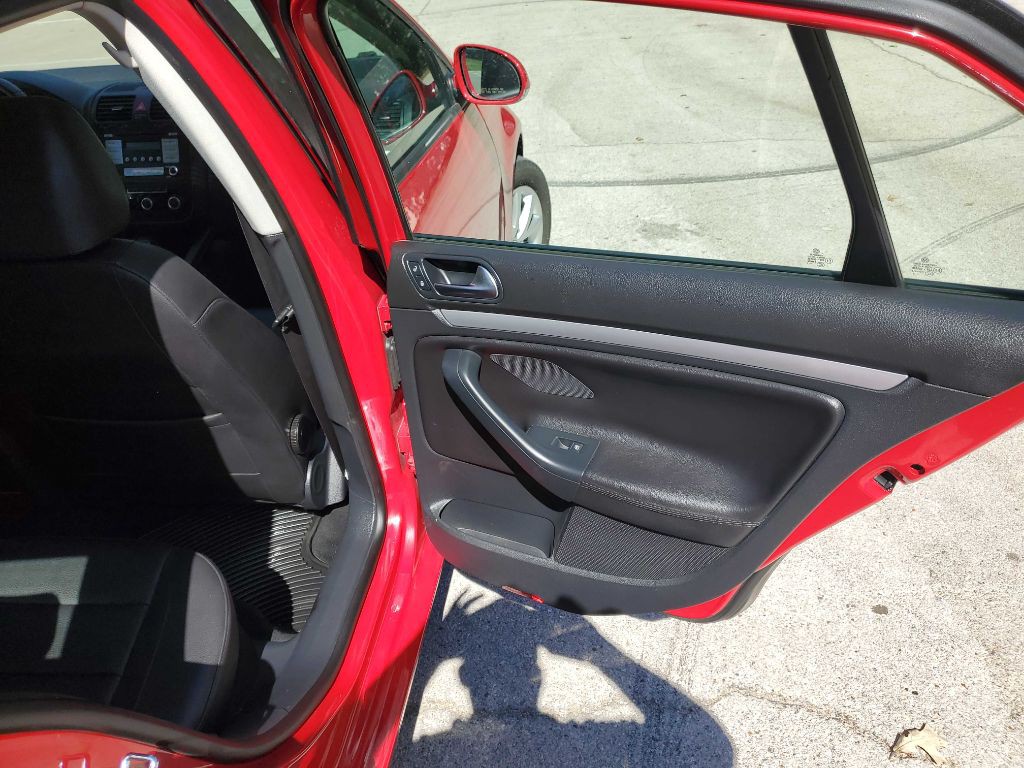 2010 Volkswagen Jetta Image 25