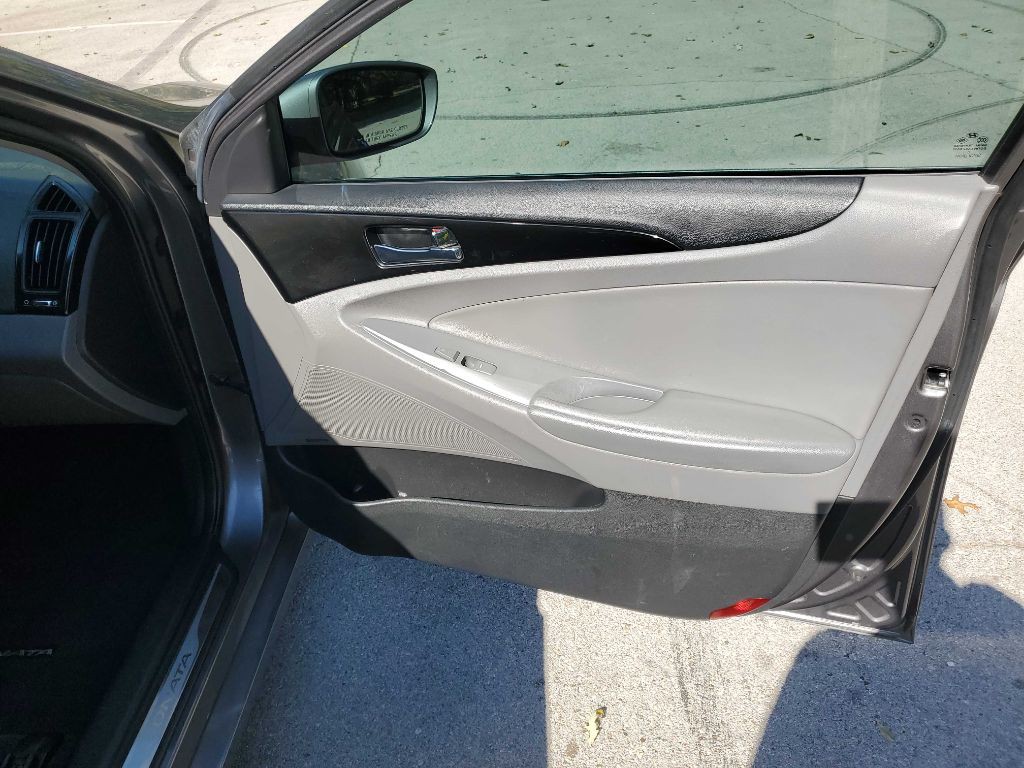 2011 Hyundai Sonata Image 22