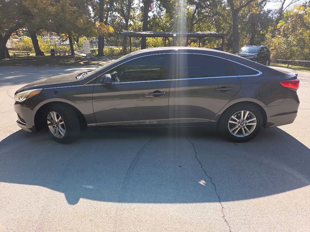 2011 Hyundai Sonata Image 34