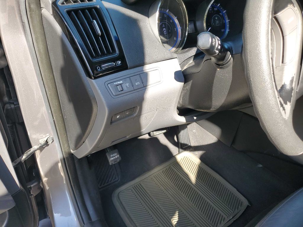 2011 Hyundai Sonata Image 25