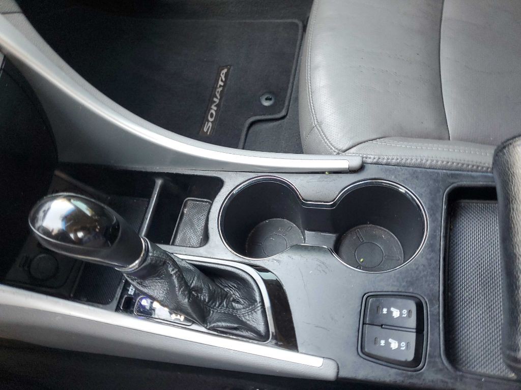 2011 Hyundai Sonata Image 29