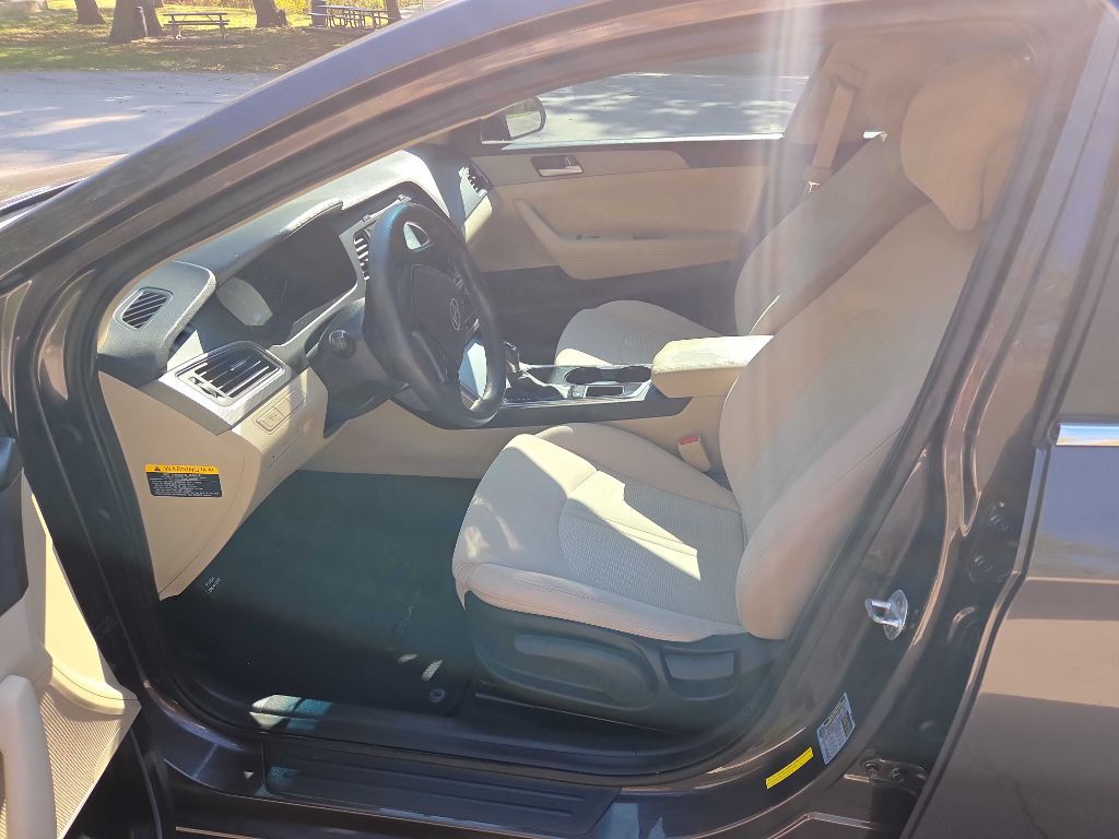 2011 Hyundai Sonata Image 43