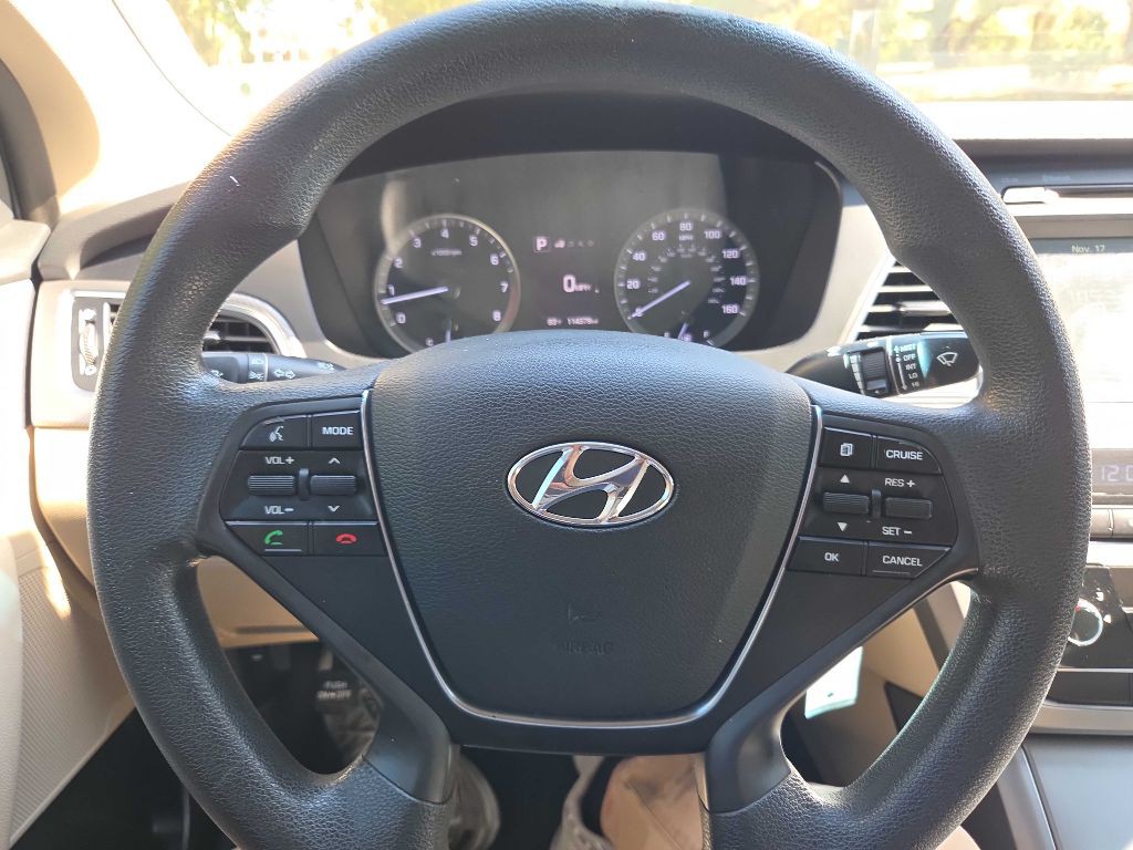 2011 Hyundai Sonata Image 60