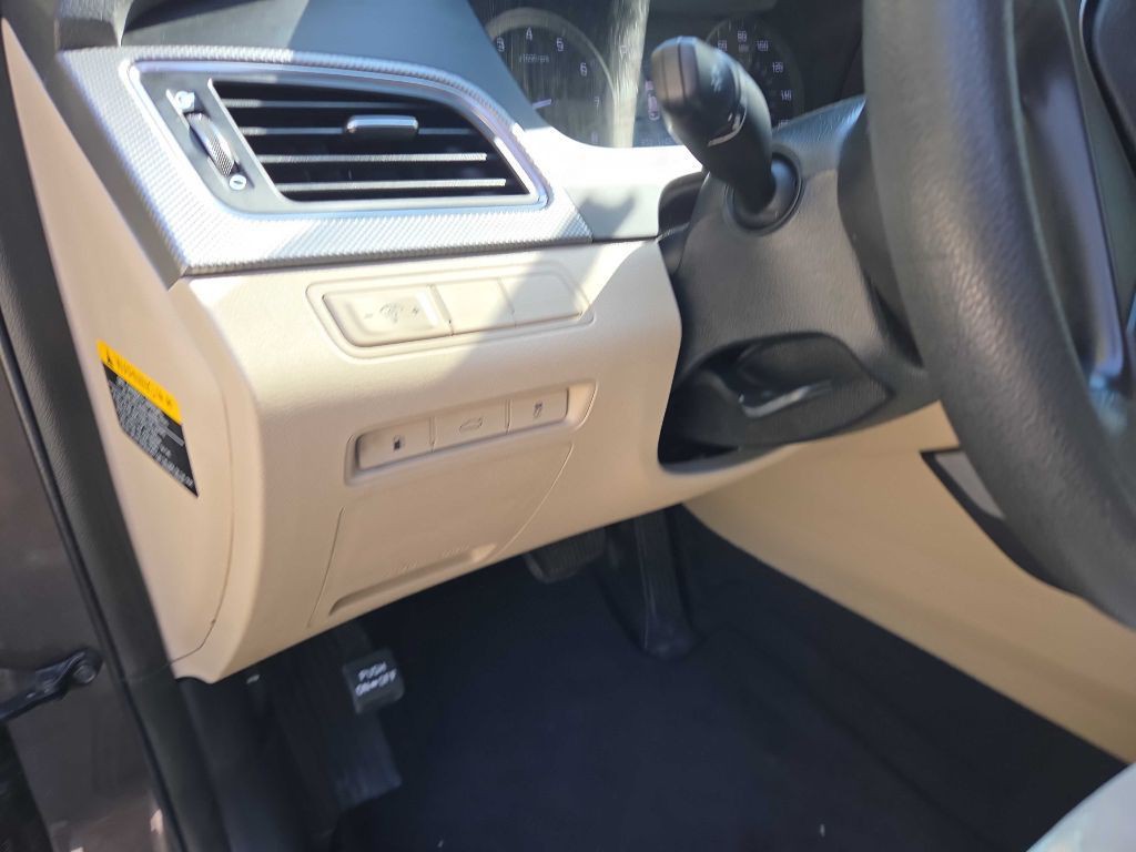 2016 Hyundai Sonata Image 23