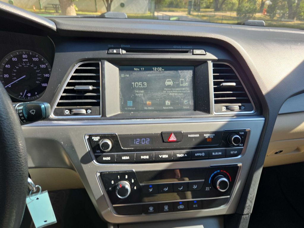 2016 Hyundai Sonata Image 26