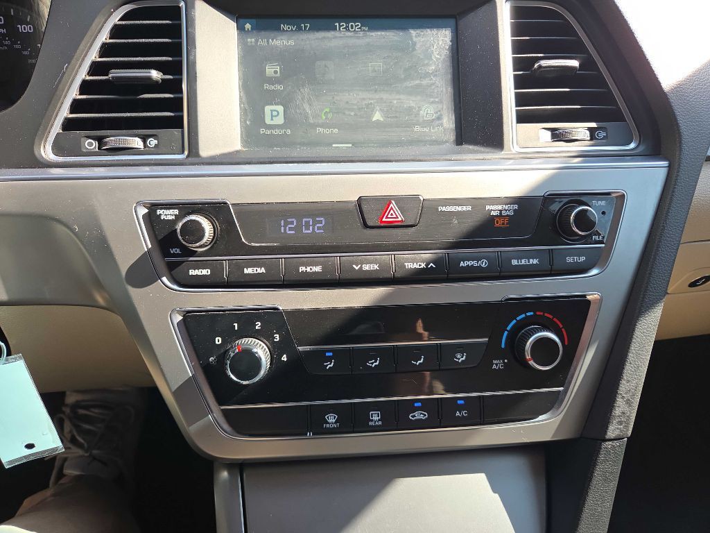 2016 Hyundai Sonata Image 29