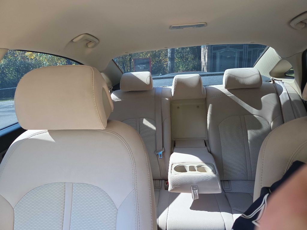2016 Hyundai Sonata Image 31