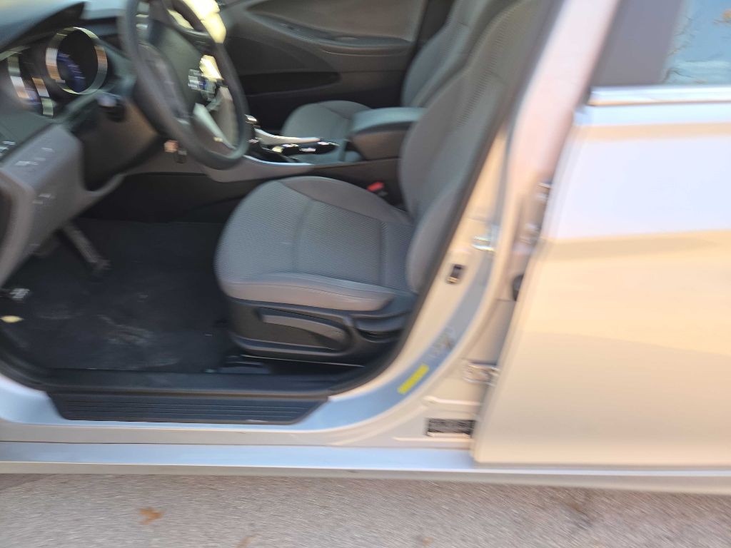 2016 Hyundai Sonata Image 48