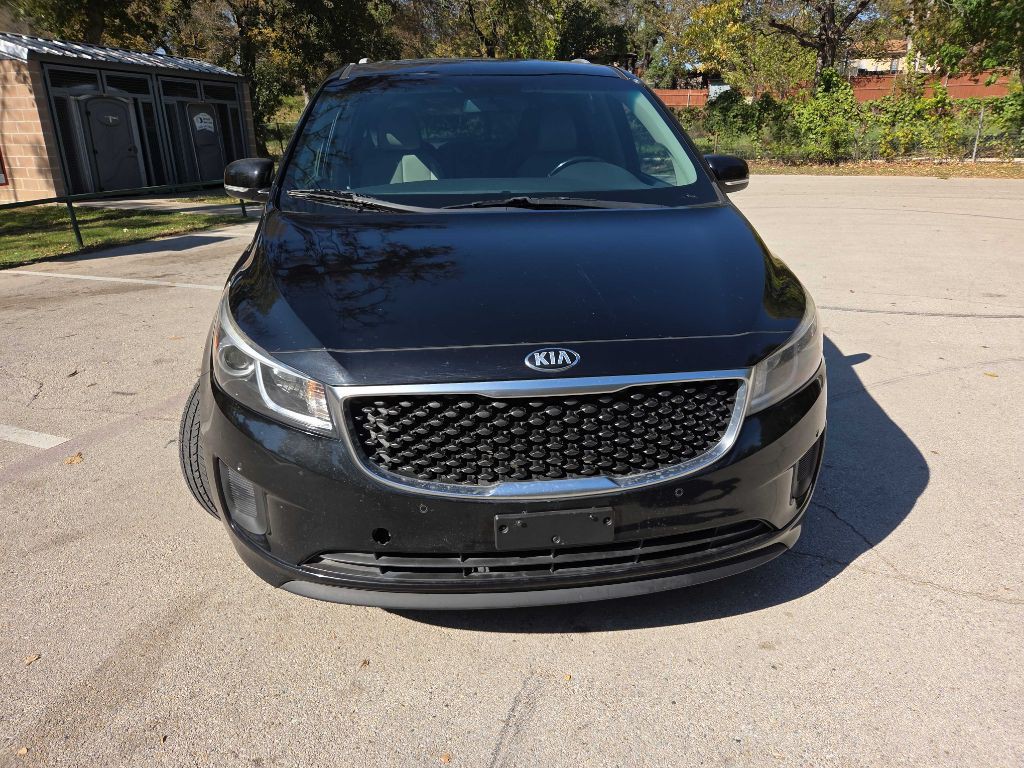 2017 Kia Sedona Image 9