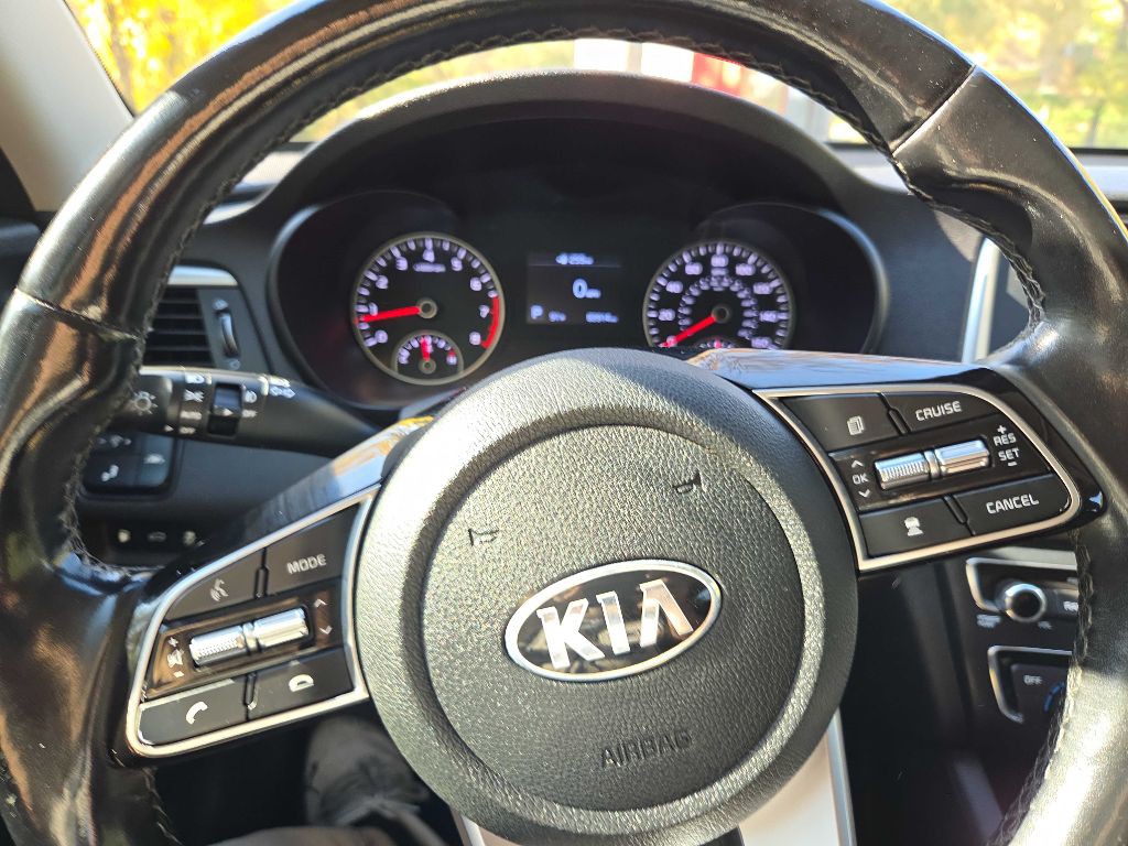 2019 Kia Optima Image 30