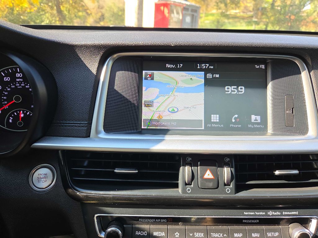 2019 Kia Optima Image 32