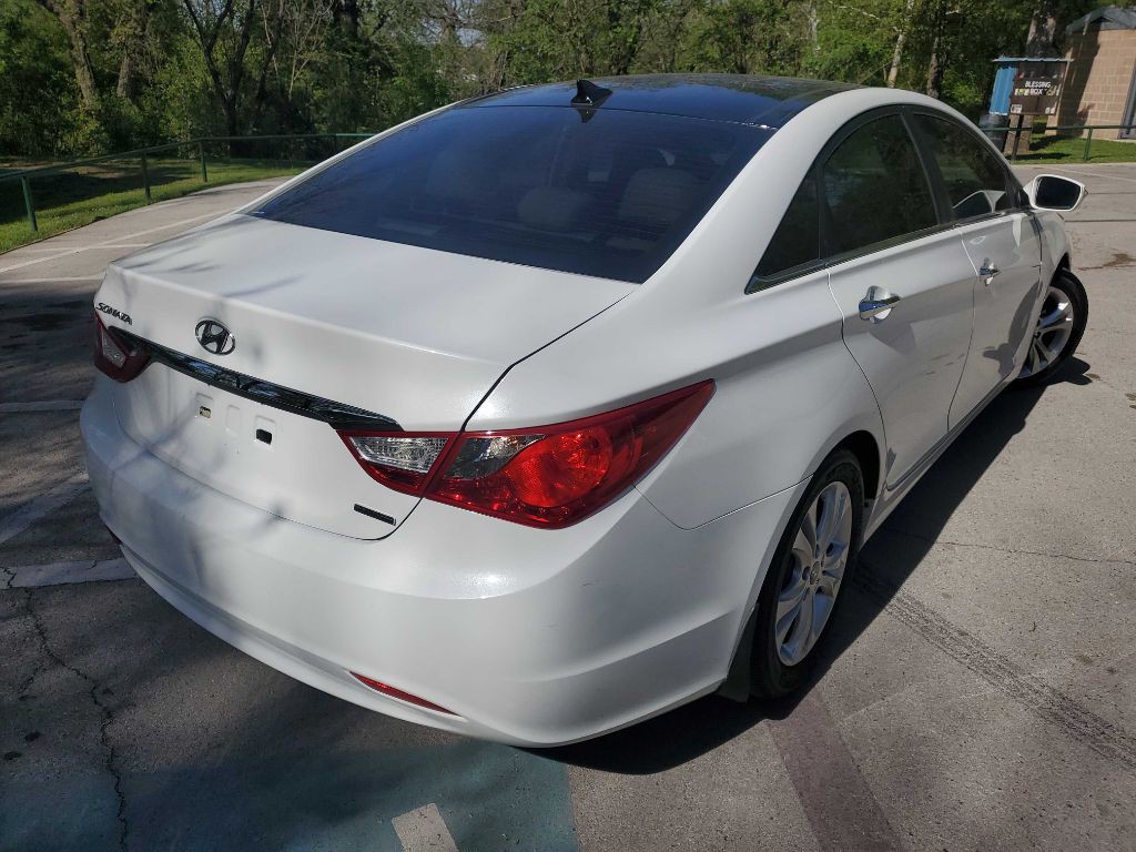 2012 Hyundai Sonata Image 5