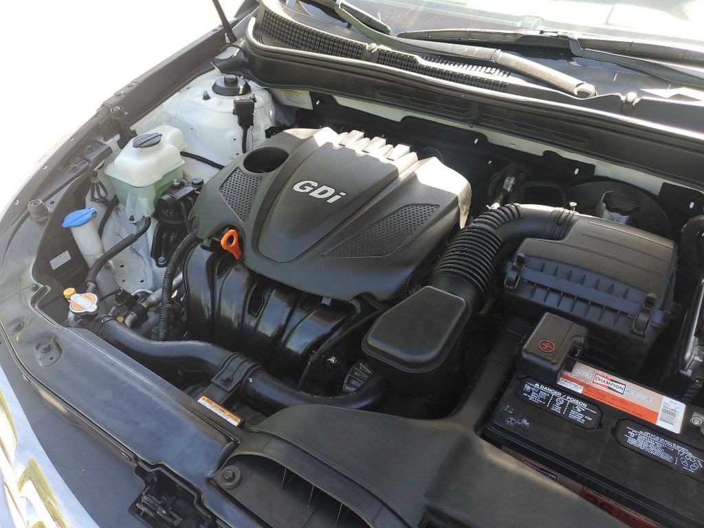 2012 Hyundai Sonata Image 11