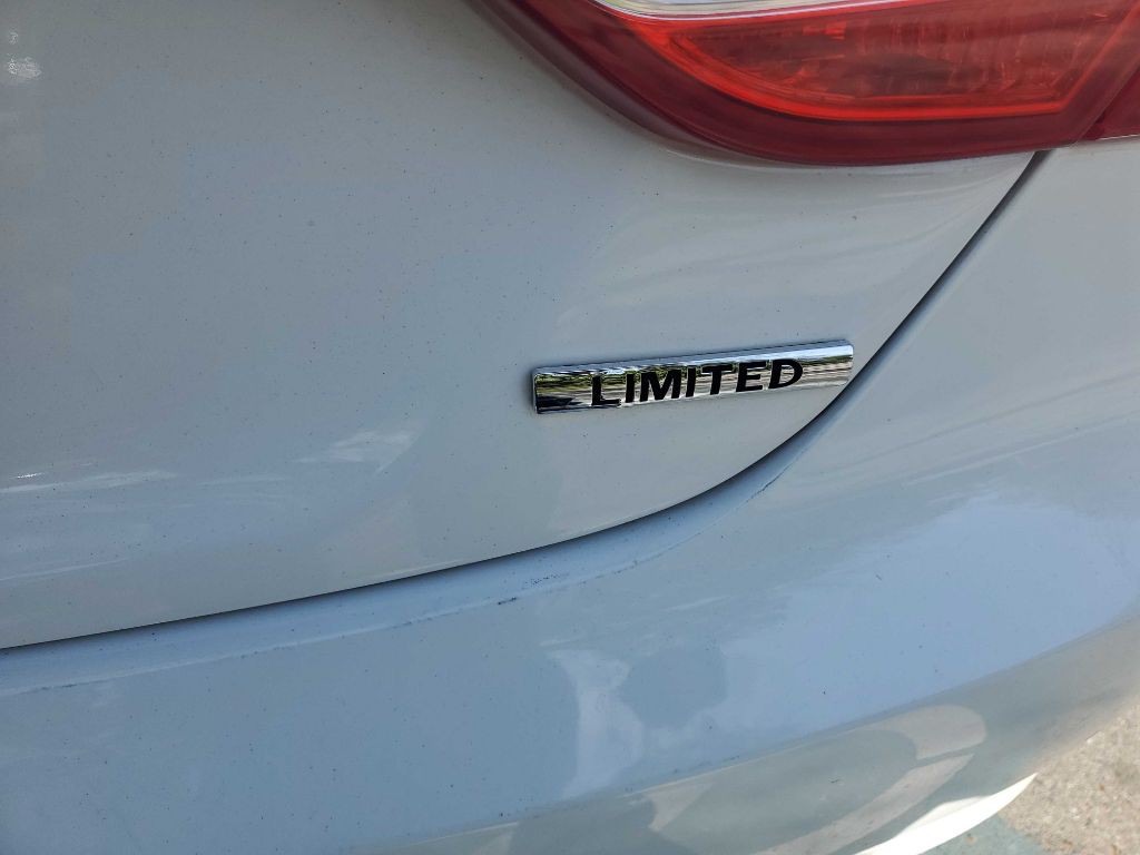 2012 Hyundai Sonata Image 12