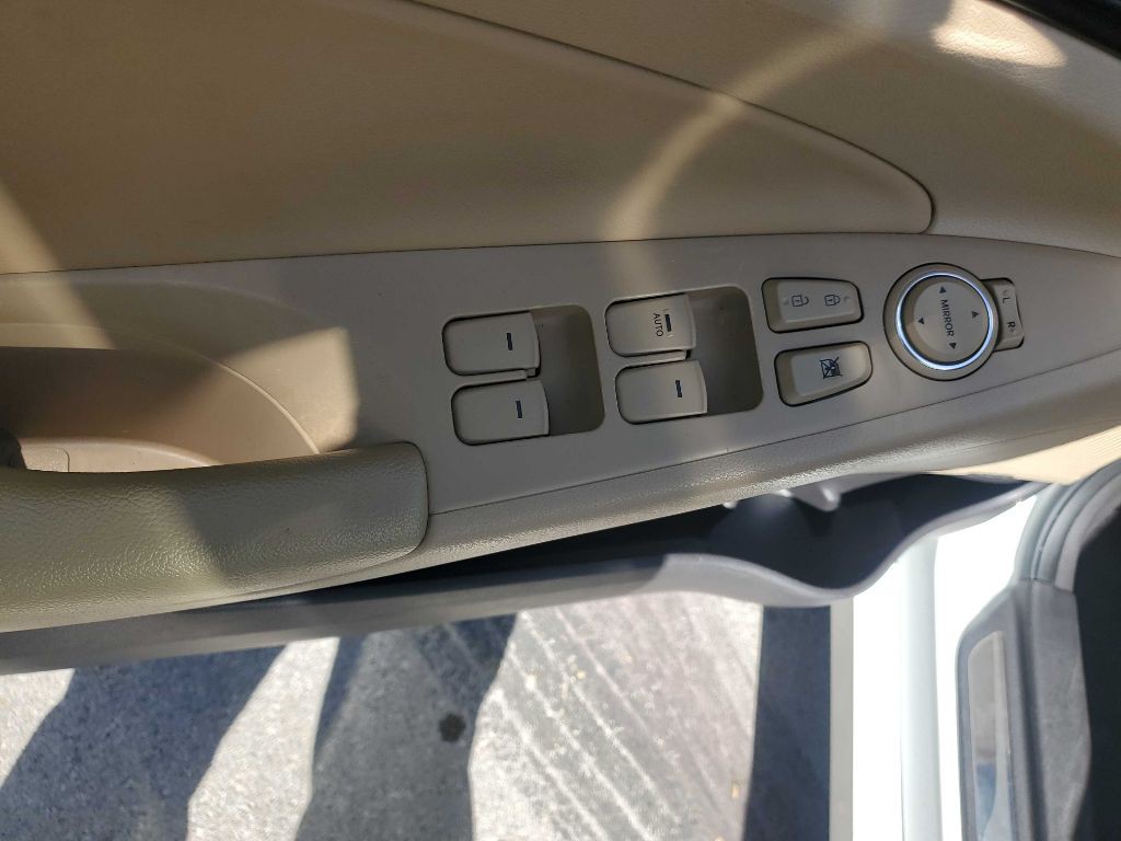 2012 Hyundai Sonata Image 14