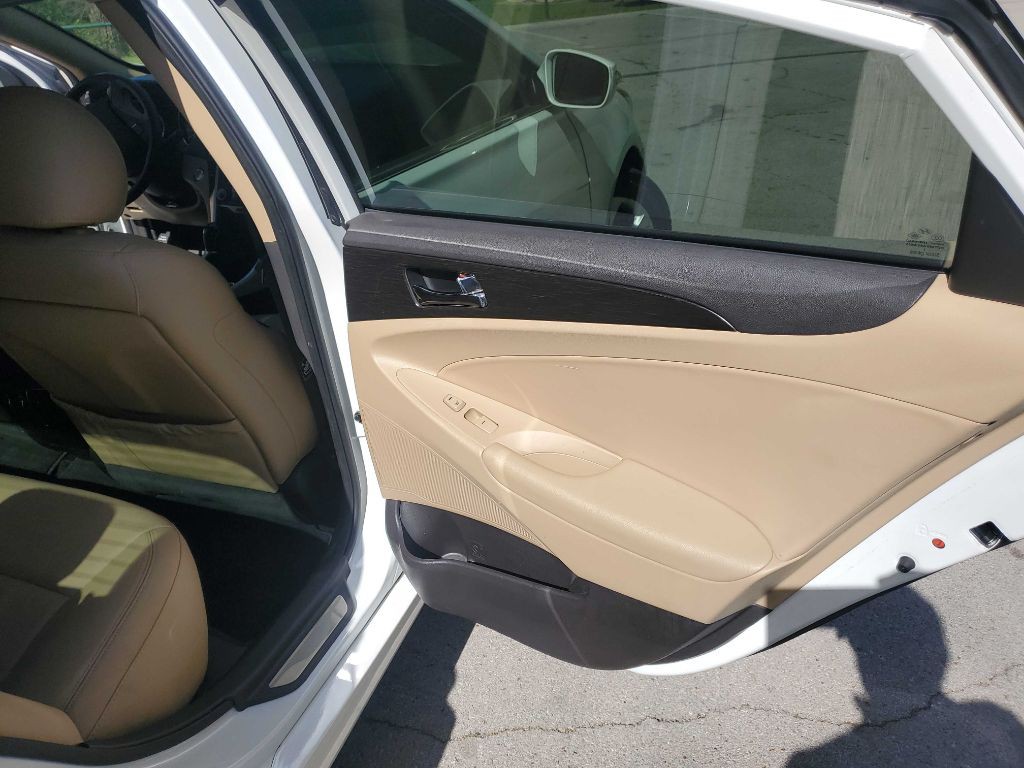 2012 Hyundai Sonata Image 19