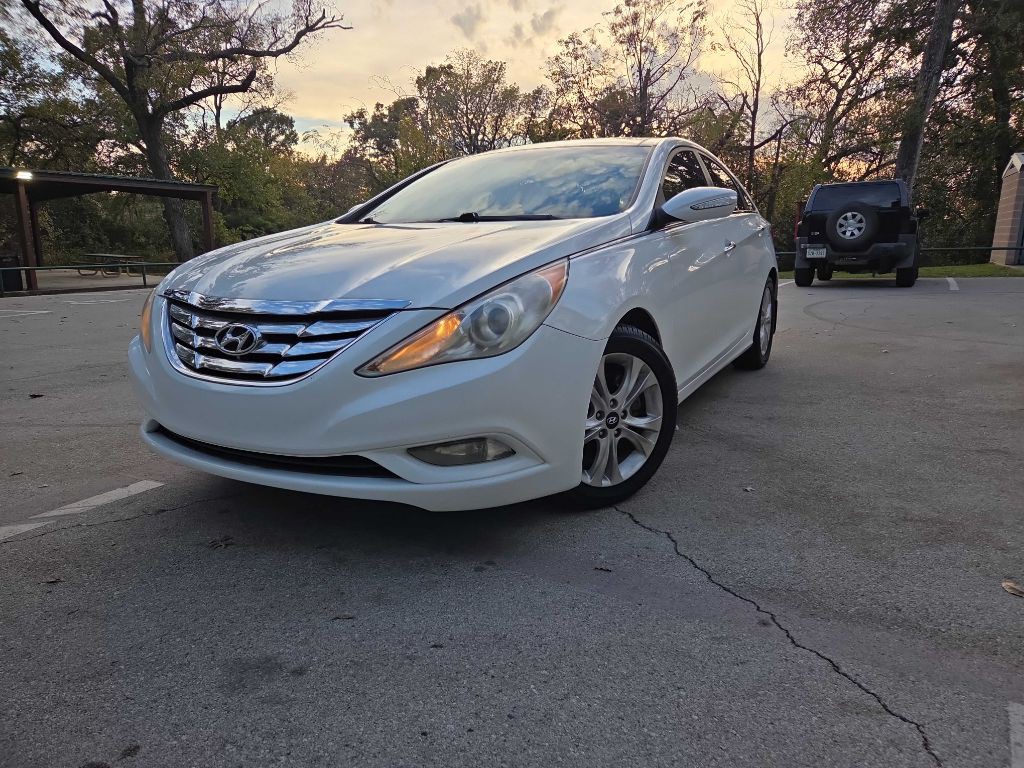2012 Hyundai Sonata Image 1