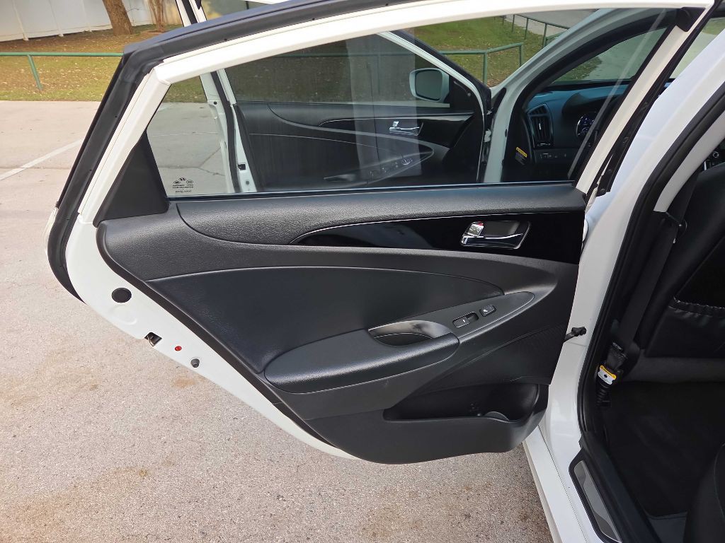 2012 Hyundai Sonata Image 19