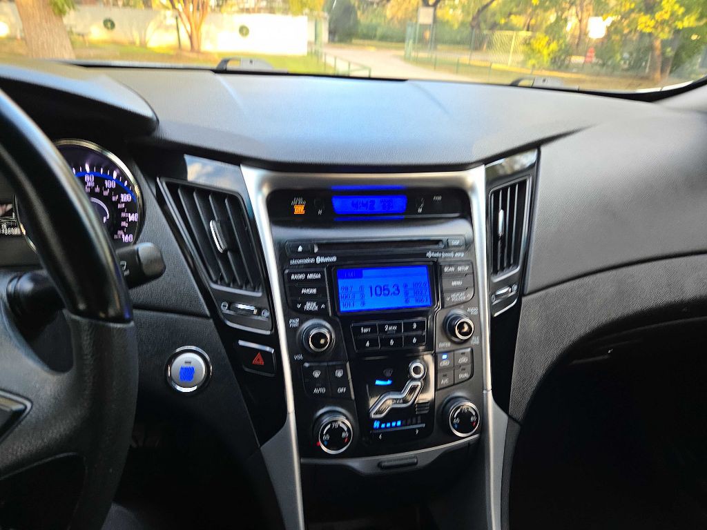 2012 Hyundai Sonata Image 30