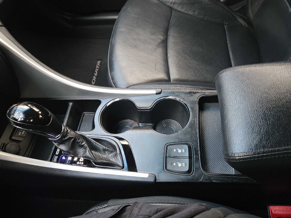 2012 Hyundai Sonata Image 32