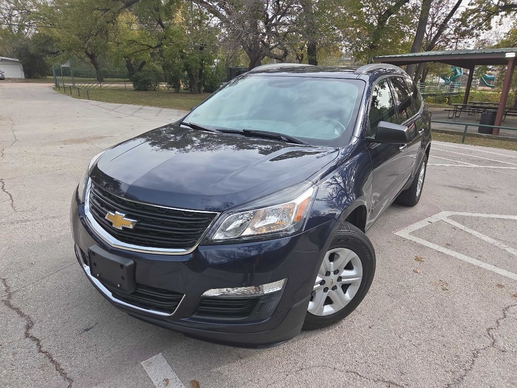 2015 Chevrolet Traverse Image 2
