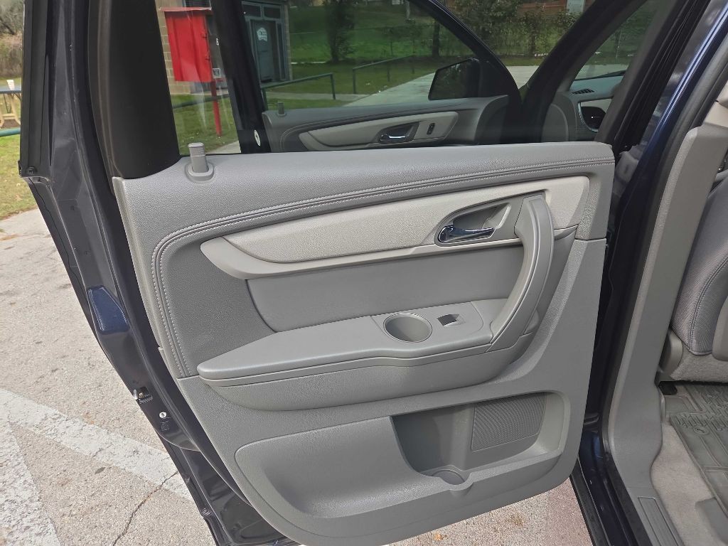 2015 Chevrolet Traverse Image 17