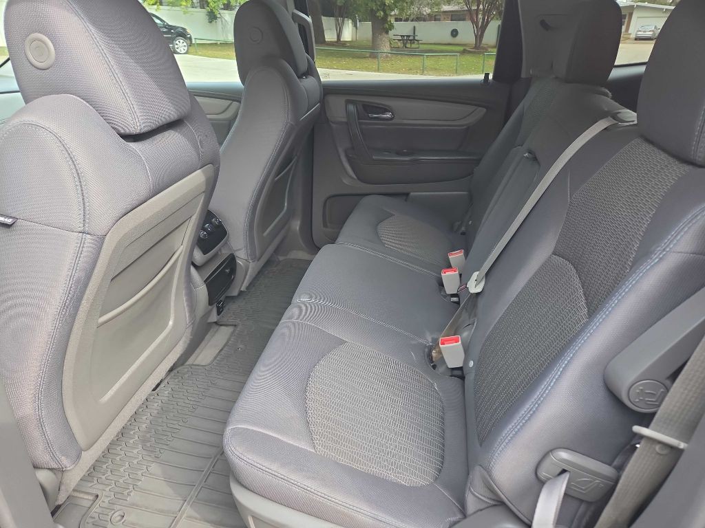 2015 Chevrolet Traverse Image 18