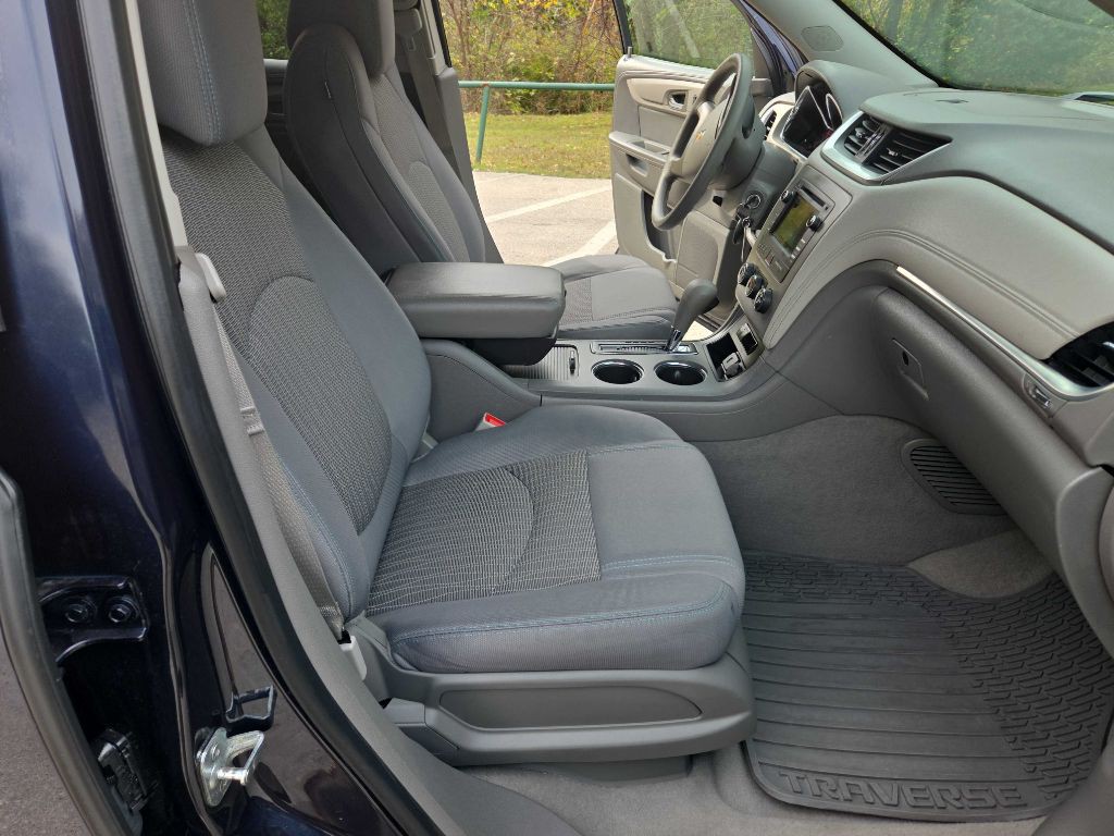 2015 Chevrolet Traverse Image 27