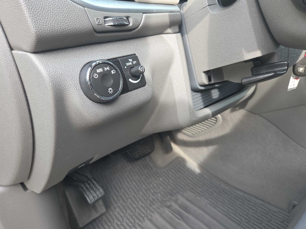 2015 Chevrolet Traverse Image 28