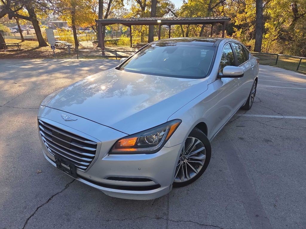 2015 Hyundai Genesis Image 2