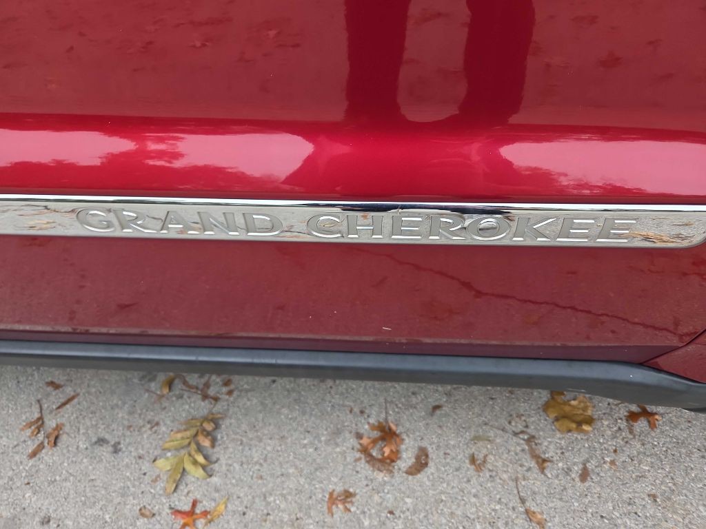 2012 Jeep Grand Cherokee Image 12