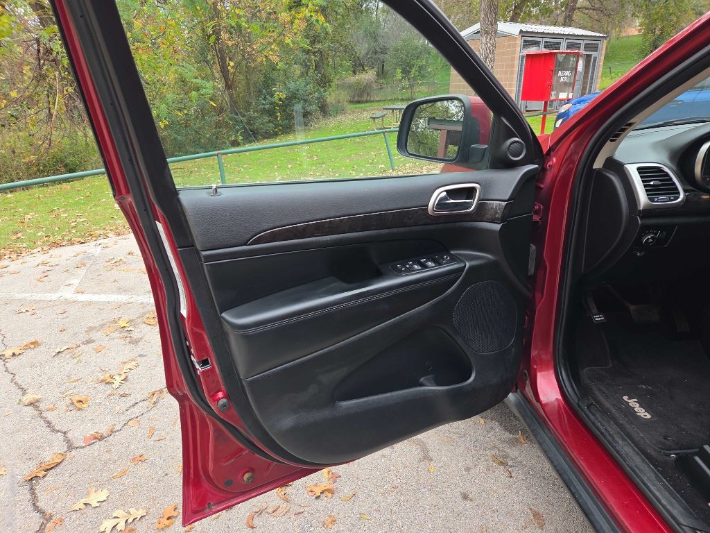 2012 Jeep Grand Cherokee Image 16