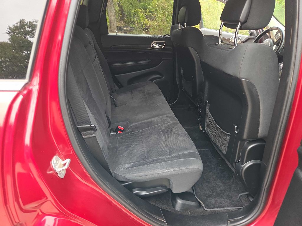 2012 Jeep Grand Cherokee Image 24