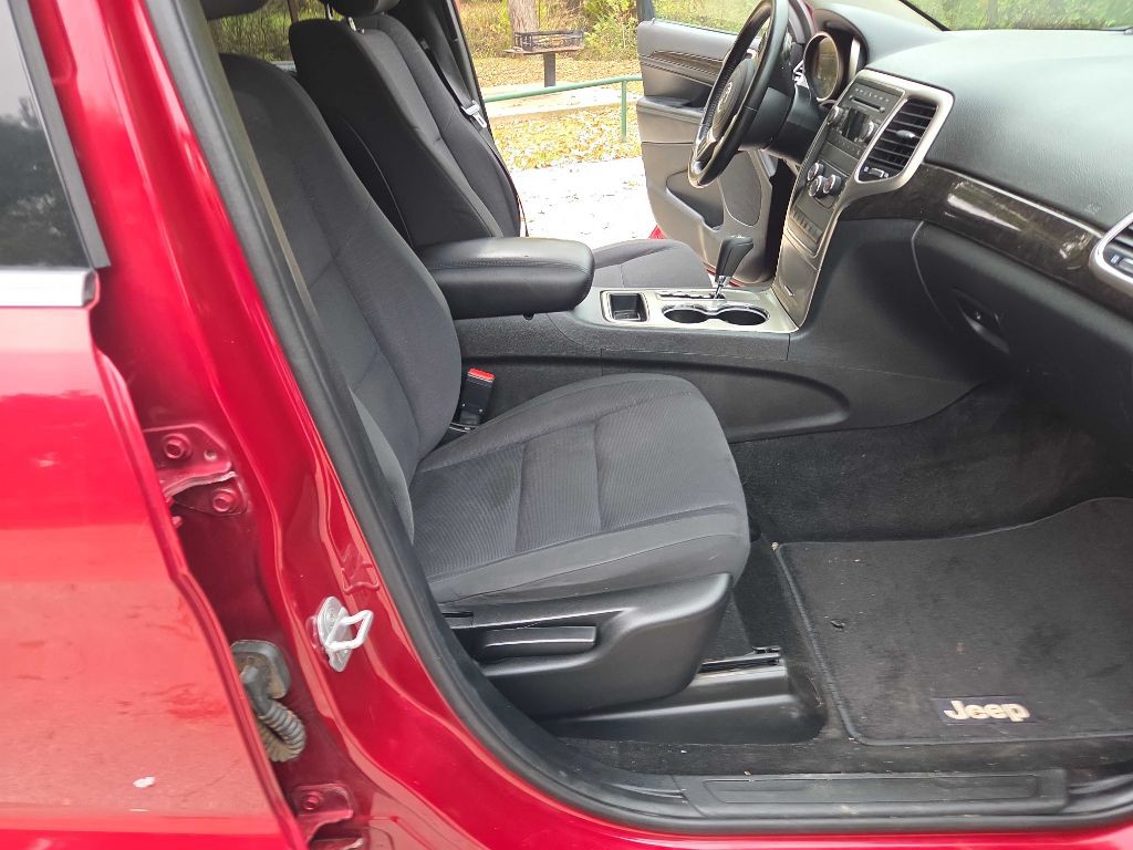 2012 Jeep Grand Cherokee Image 27