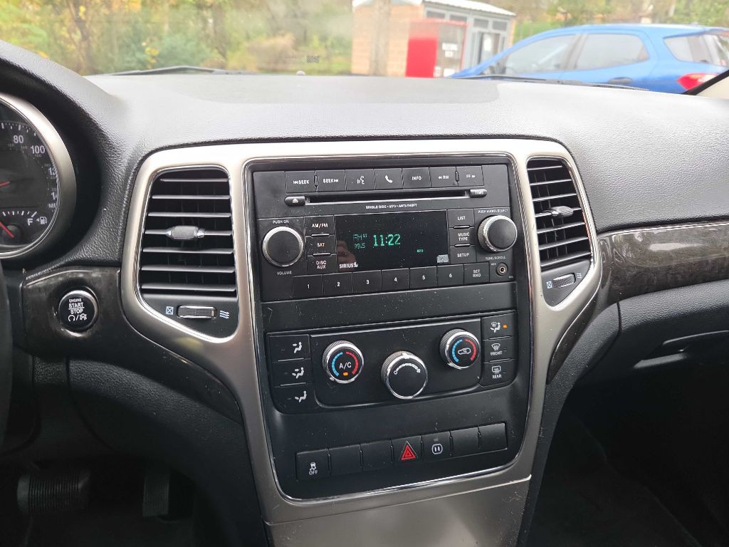 2012 Jeep Grand Cherokee Image 31