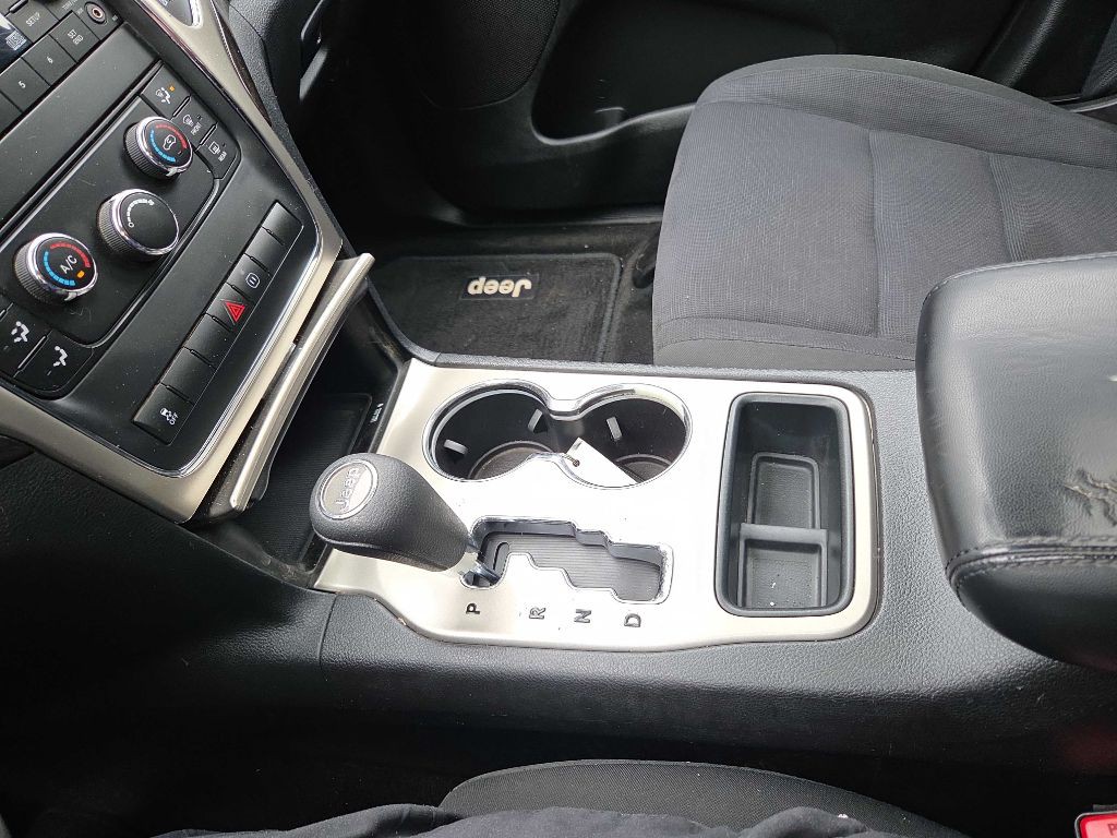 2012 Jeep Grand Cherokee Image 35