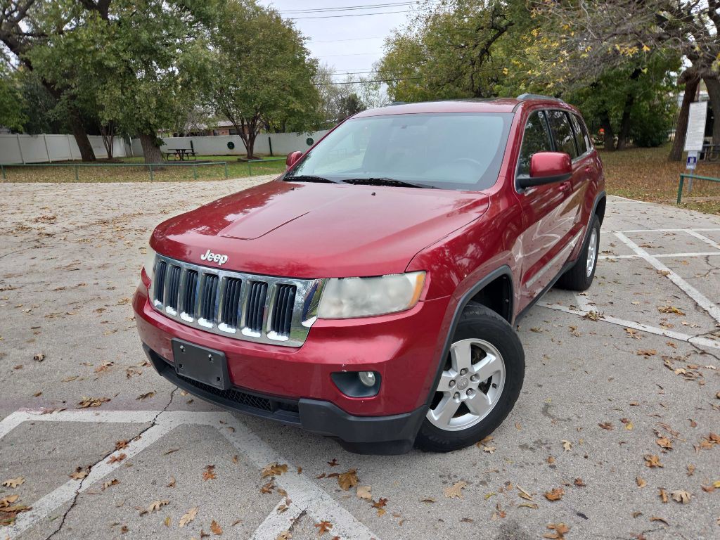 2012 Jeep Grand Cherokee Image 2