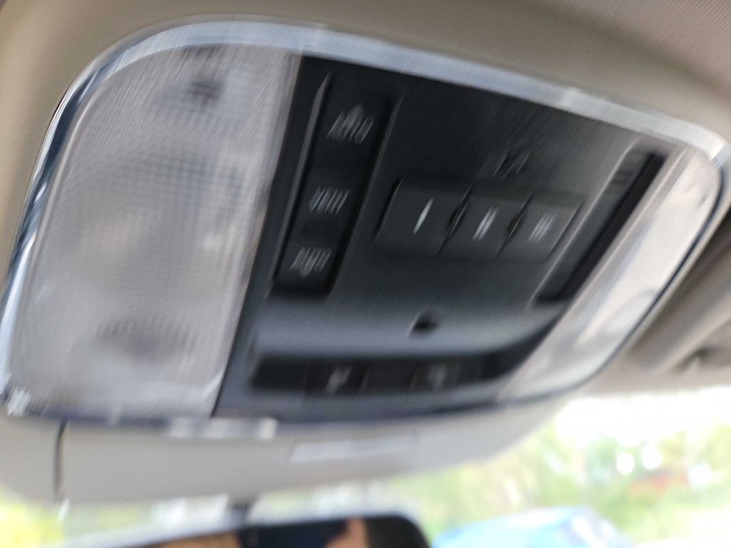 2012 Jeep Grand Cherokee Image 33