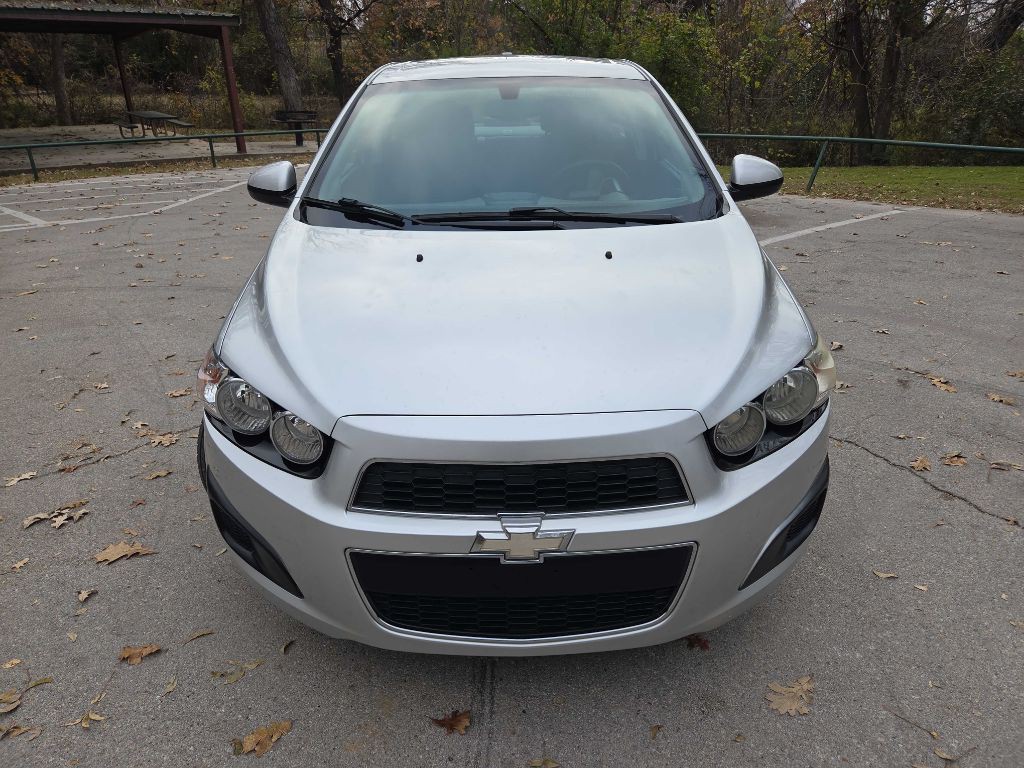 2016 Chevrolet Sonic Image 9