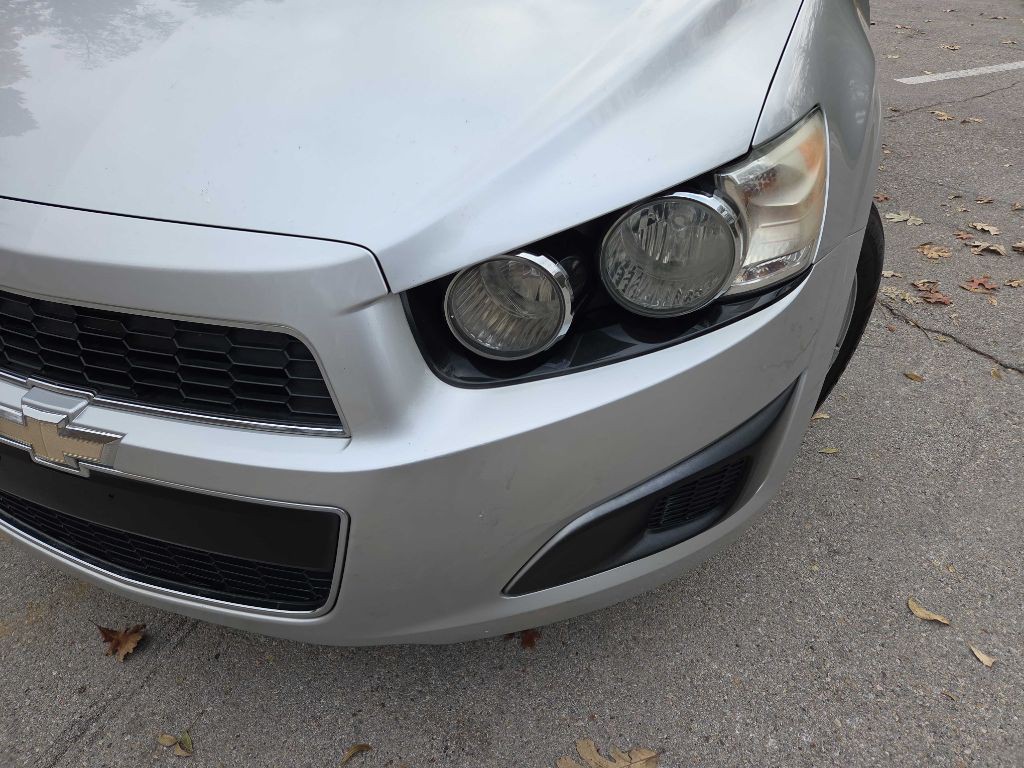 2016 Chevrolet Sonic Image 11