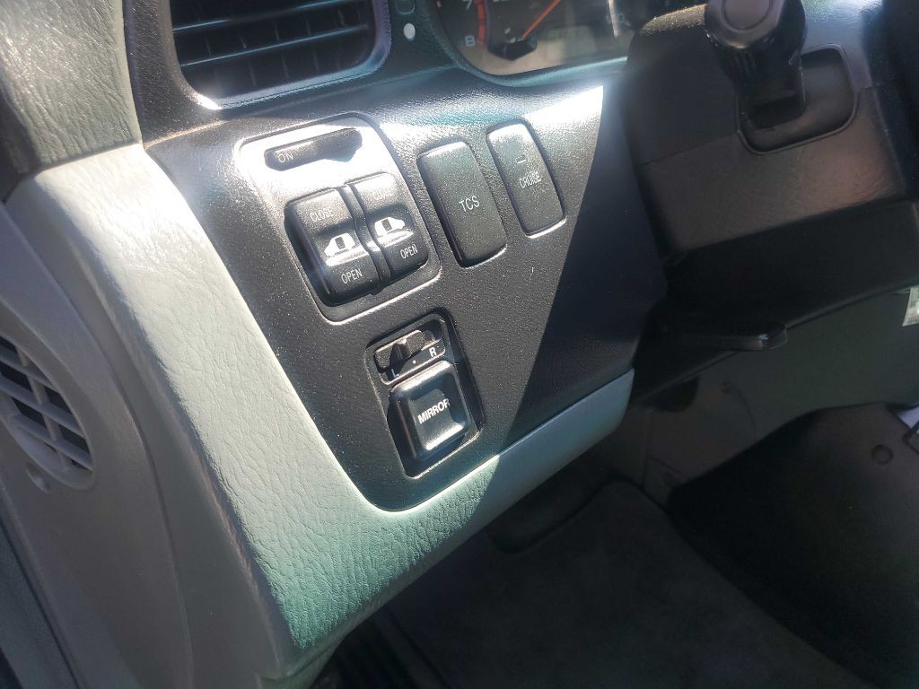 2002 Honda Odyssey Image 32