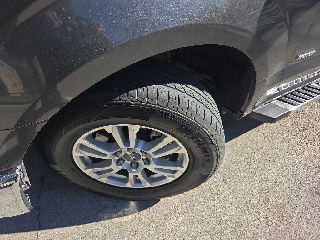 2017 Ford F-150 Image 13