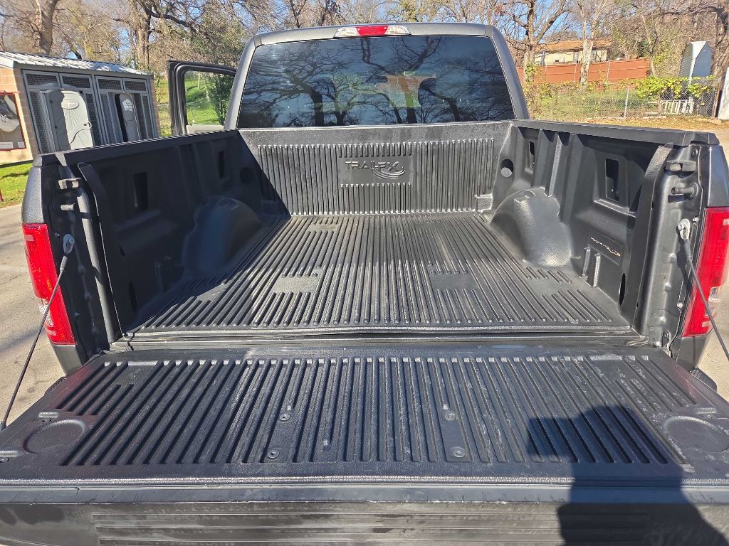 2017 Ford F-150 Image 25