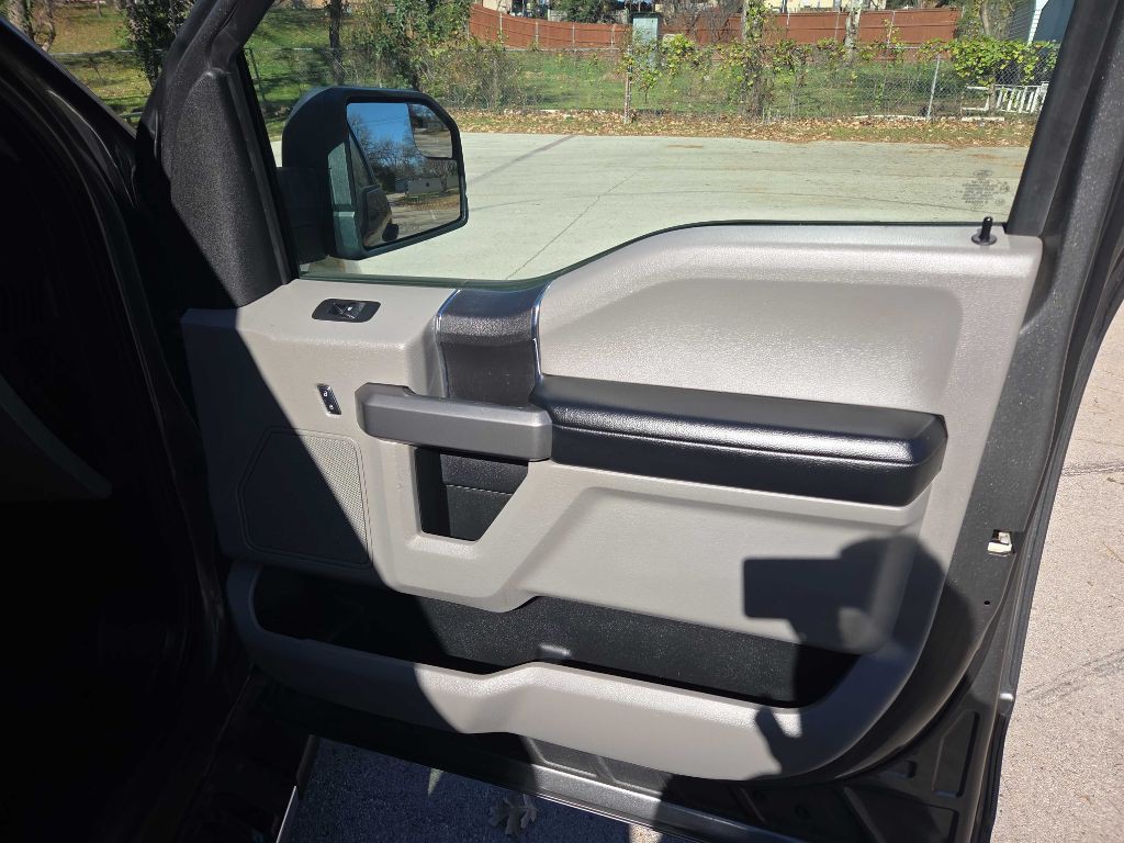 2017 Ford F-150 Image 29