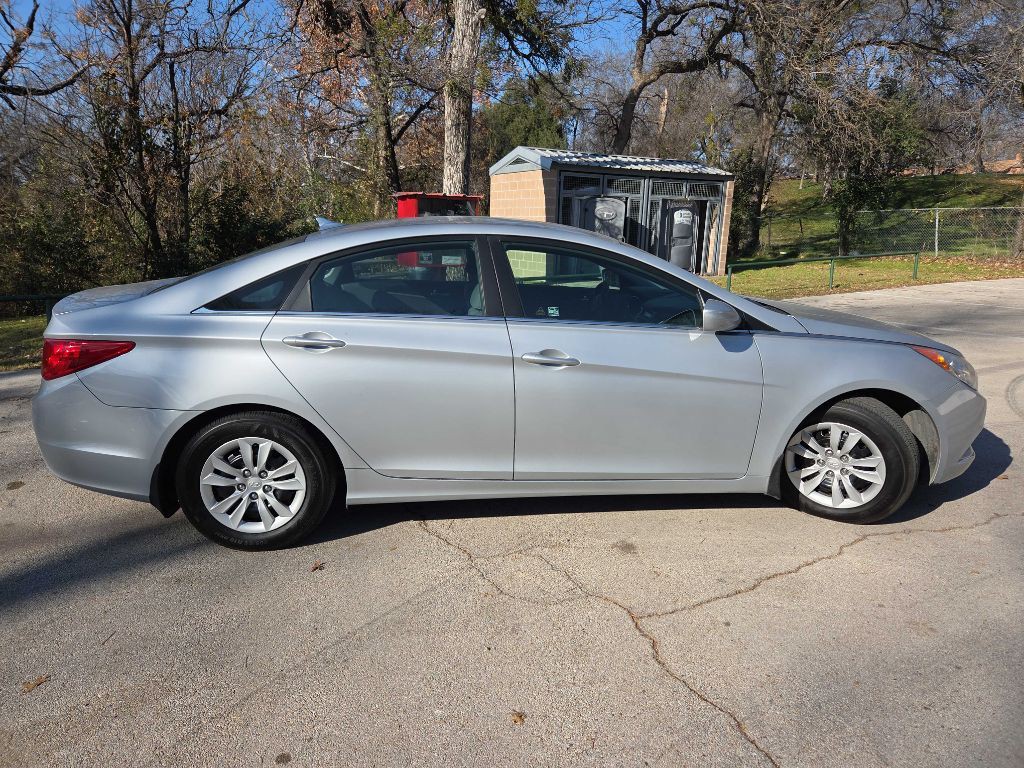 2011 Hyundai Sonata Image 7
