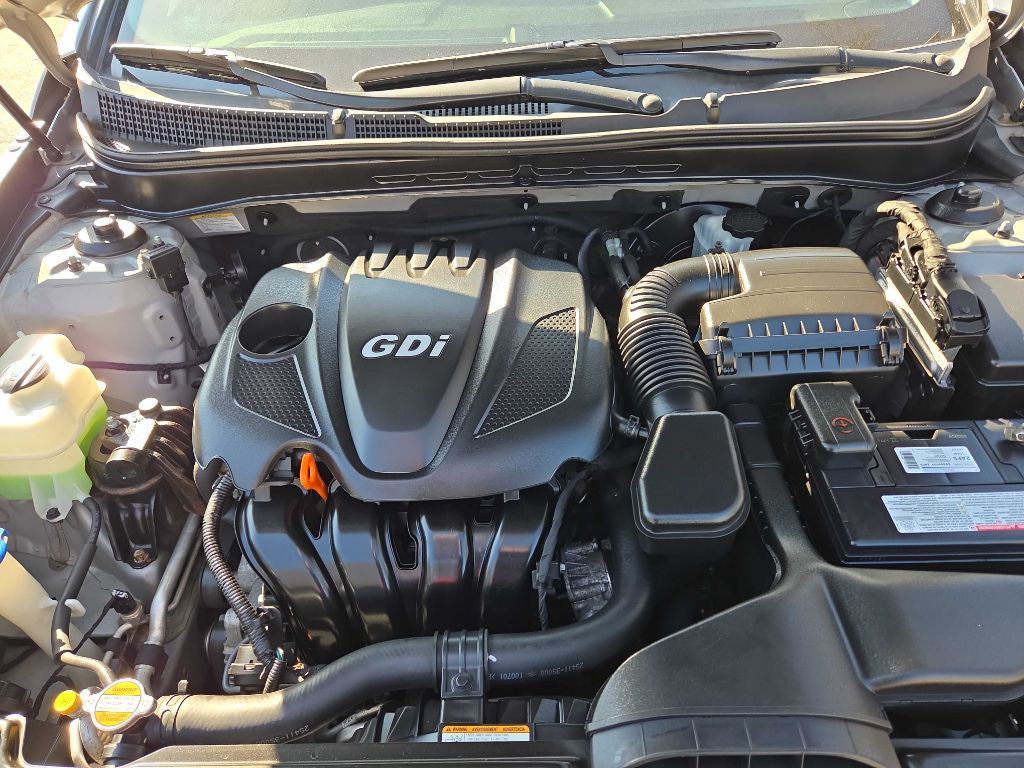 2011 Hyundai Sonata Image 10