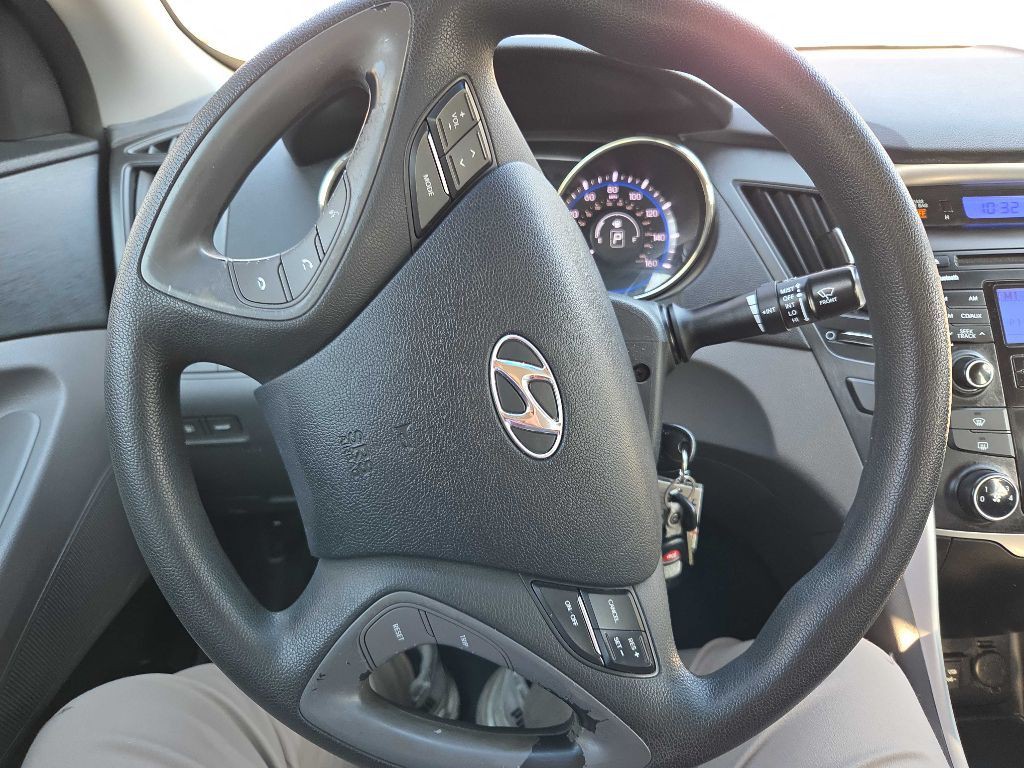 2011 Hyundai Sonata Image 26