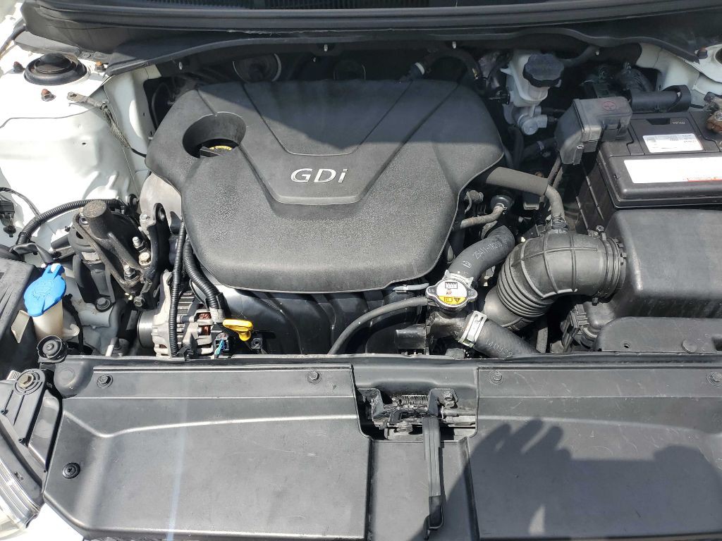 2015 Hyundai Veloster Image 13