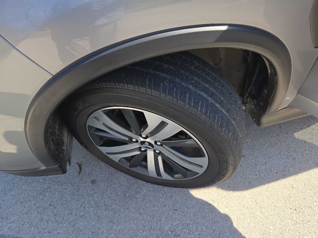 2021 Mitsubishi Outlander Image 11