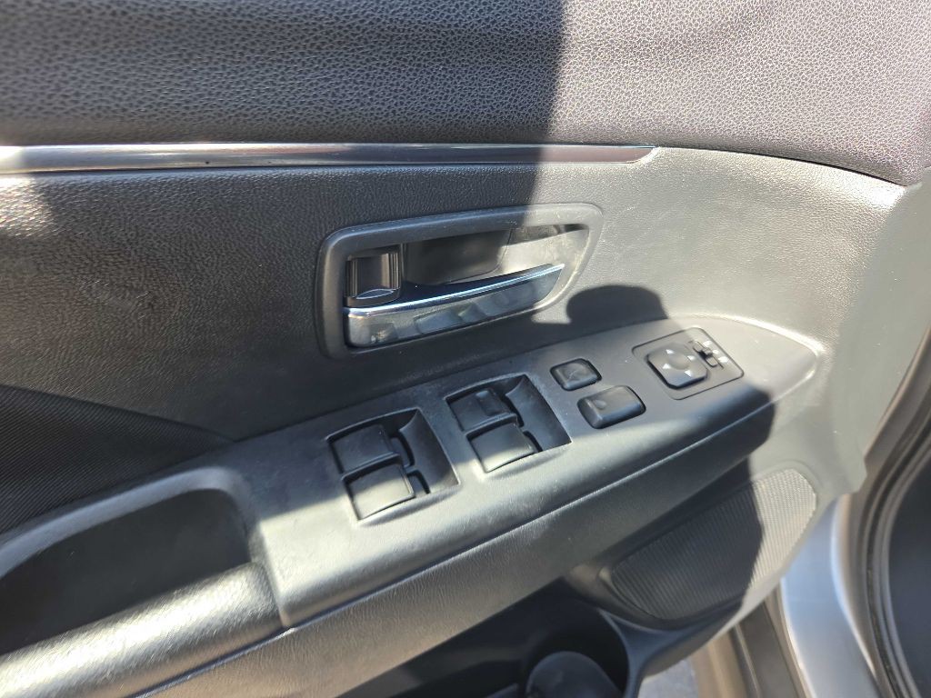 2021 Mitsubishi Outlander Image 14